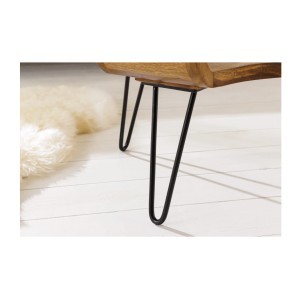 Zoom sur les pieds de la table basse NERA 100cm en bois de Sheesham