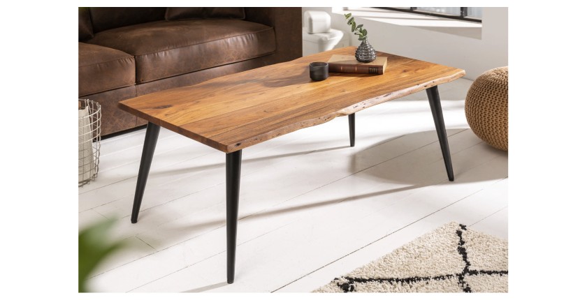 Table basse NERA 110cm bois d'acacia mise en situation