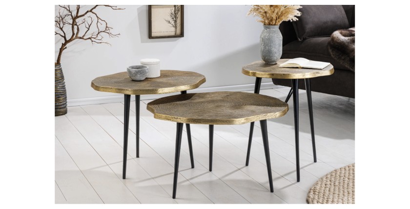 Tables basses gigognes NERA dorées vues de face