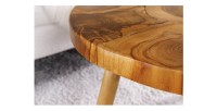 Zoom sur la tranche de la table basse LOVARK 60cm en bois de Teck