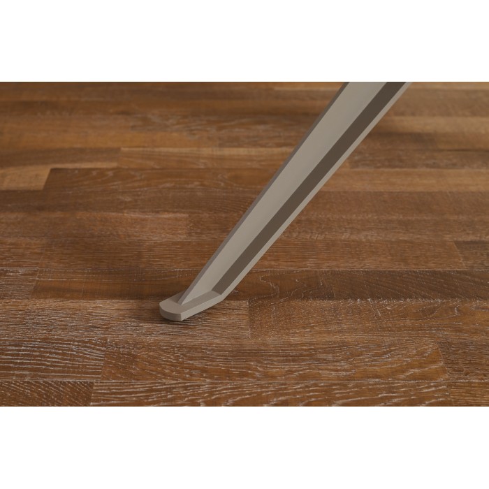 Zoom sur l'un des pieds de la table de salle à manger AVELIS 220cm