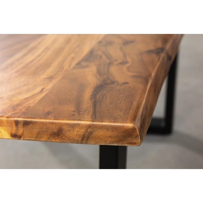 Tavolino basso ARKAYA 120 cm in legno di acacia massiccio con gambe in metallo nero a forma di U