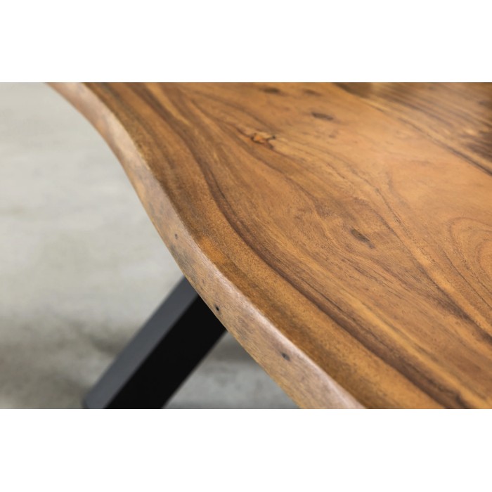Zoom sur les détails du plateau de la table basse ARKAYA 120cm avec pieds en X
