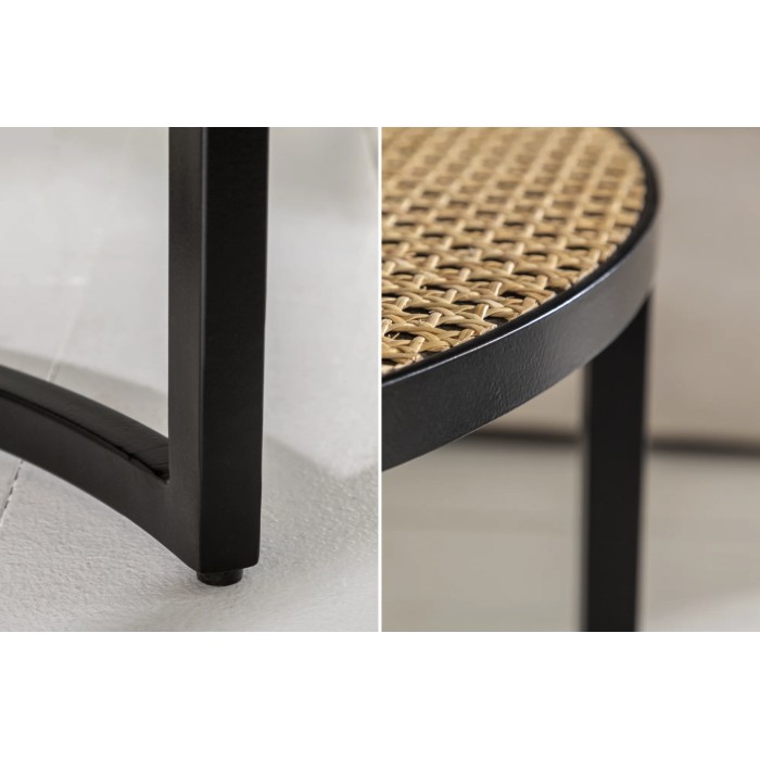 Tavolini bassi nidificati KANEVIA rotondi in legno di mango massiccio, rattan e metallo nero