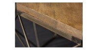 Zoom sur la tranche du plateau de la table basse NEXORA 70cm en bois de manguier