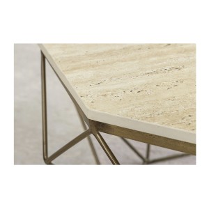 Zoom sur le plateau de la table basse NEXORA 70cm en travertin