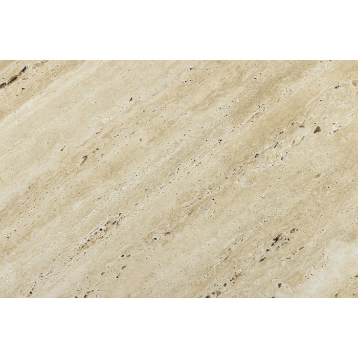 Zoom sur la texture du plateau de la table basse NEXORA 70cm en travertin et métal noir