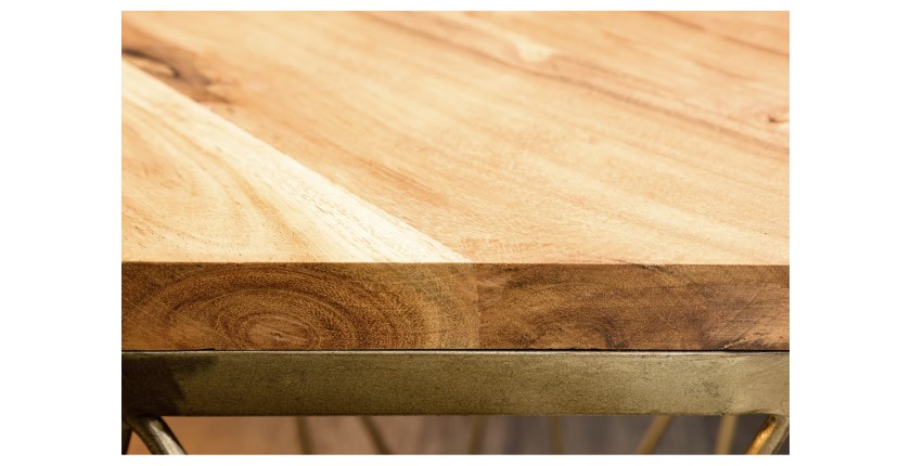 Zoom sur la tranche du plateau de la table basse NEXORA 50cm avec plateau en bois d'acacia
