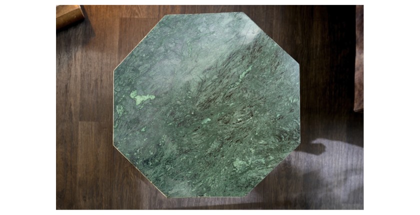 Zoom sur le plateau de la table basse NEXORA 50cm avec plateau en marbre vert