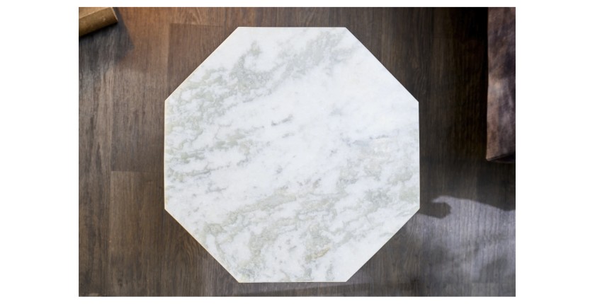Zoom sur le plateau de la table basse NEXORA 50cm avec plateau en marbre blanc