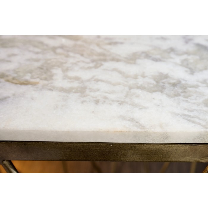 Tavolino basso NEXORA 50 cm in marmo bianco e ferro ottone con design geometrico