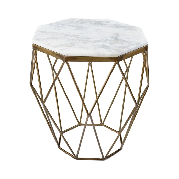 Tavolino basso NEXORA 50 cm in marmo bianco e ferro ottone con design geometrico