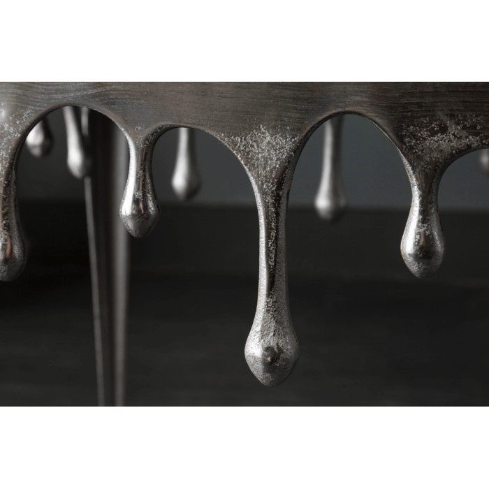 Beistelltisch LAGUNA 46 cm in Silber mit geschmolzenem Metalleffekt im zeitgenössischen Design