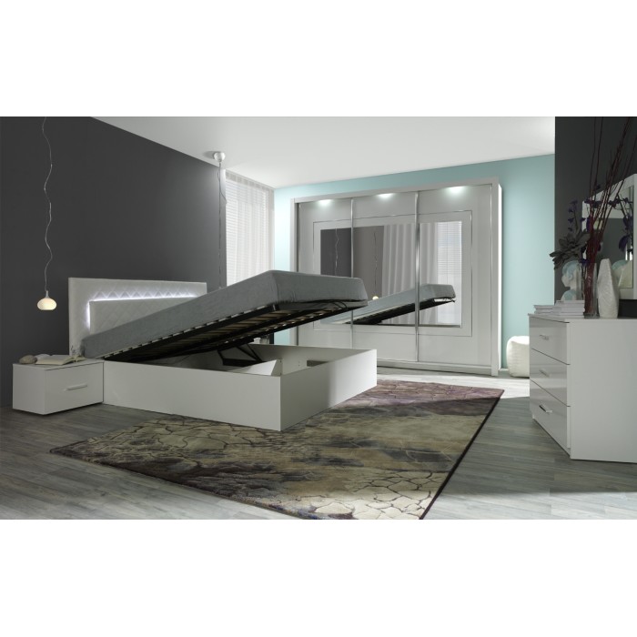Ensemble PANAREA : lit coffre 160x200, chevets, commode et armoire avec lit coffre ouvert
