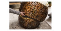 Zoom sur l'empilabilité des tables basses gigognes GALEA avec motifs mosaïc