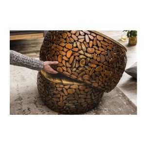 Zoom sur l'empilabilité des tables basses gigognes GALEA avec motifs mosaïc
