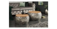 Tables basses gigognes GALEA avec motifs mosaïc argentées mises en situation