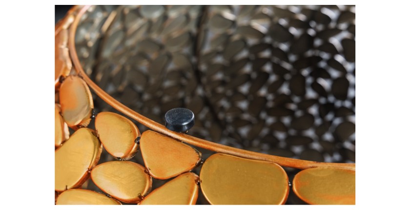 Zoom sur l'un des pieds de la table basse GALEA orange