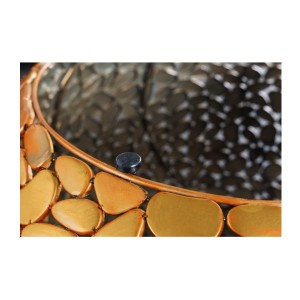 Zoom sur l'un des pieds de la table basse GALEA orange