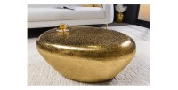 Mesa baja GALEA dorada en aluminio martillado – Diseño orgánico contemporáneo