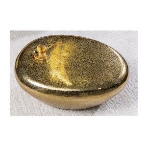 Mesa baja GALEA dorada en aluminio martillado – Diseño orgánico contemporáneo