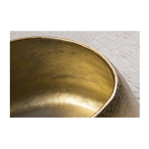 Mesa baja GALEA dorada en aluminio martillado – Diseño orgánico contemporáneo