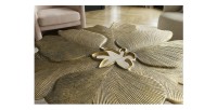 Zoom sur les détails du plateau de la table basse LOTUSIA