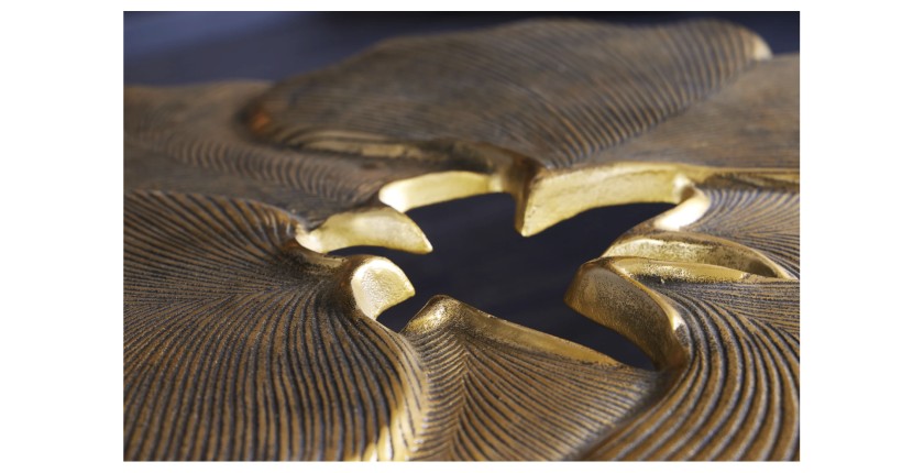 Zoom sur les motifs du plateau de la table basse LOTUSIA