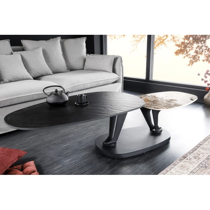 Table basse ORBIS avec plateau texturé et aspect marbre mise en situation