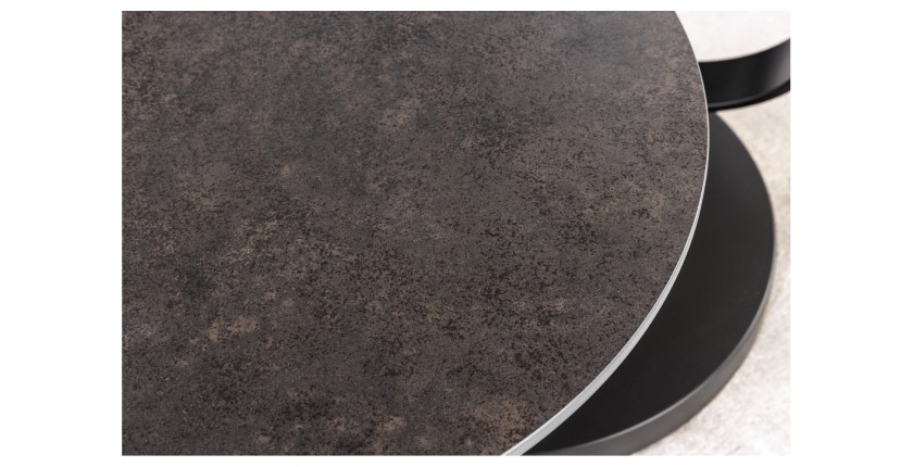 Zoom sur le plateau marron de la table basse SOLYNE avec plateaux marron et beige