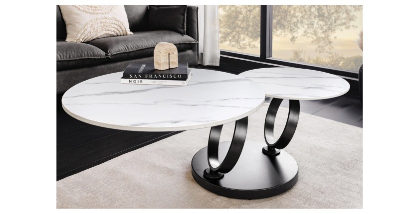 Table basse SOLYNE avec plateaux effet marbre blanc et pieds noir mise en situation