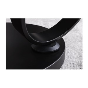 Zoom sur le bas de la table basse SOLYNE avec plateaux effet marbre blanc et pieds noir