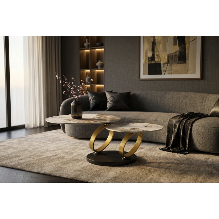 Table basse SOLYNE avec plateaux effet marbre et anneaux dorés vue de face éloignée