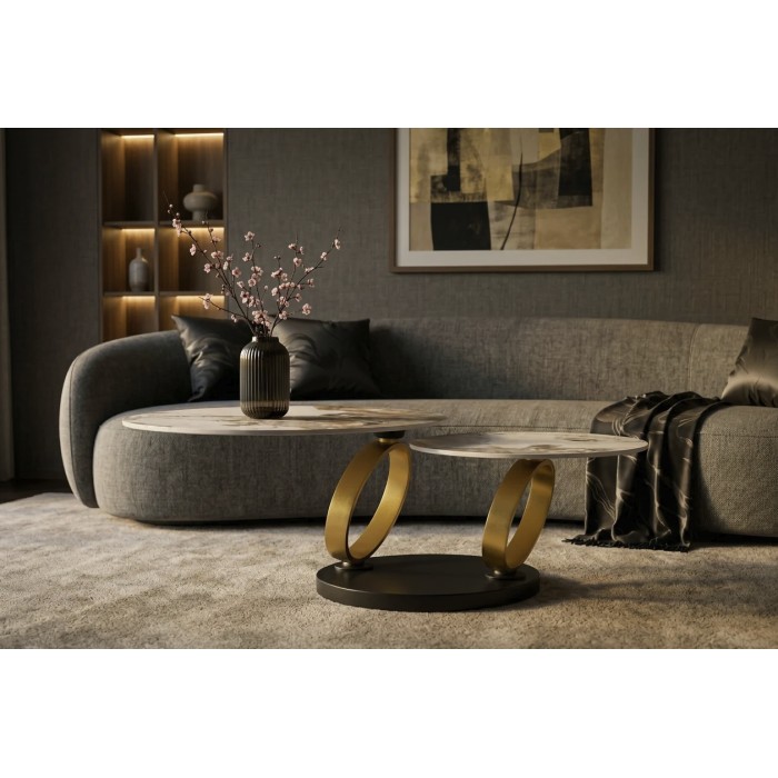 Table basse SOLYNE avec plateaux effet marbre et anneaux dorés vue de face rapprochée