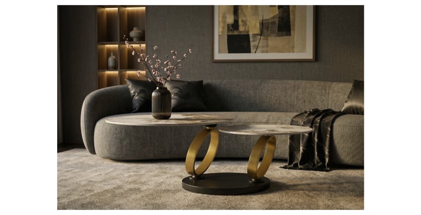 Table basse SOLYNE avec plateaux effet marbre et anneaux dorés vue de face rapprochée
