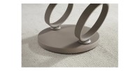 Zoom sur les anneaux de la table basse SOLYNE avec plateaux beiges et anneaux marrons