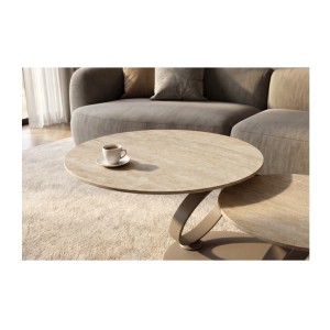 Zoom sur l'un des plateaux de la table basse SOLYNE avec plateaux beiges et anneaux marrons