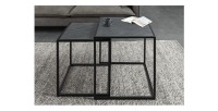 Table basse VULKARA vue de face dans un décor 3D