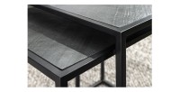 Zoom sur les tranches des plateaux de la table basse VULKARA