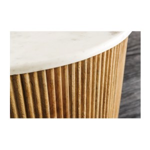 Zoom sur la jonction entre le plateau et la structure de la table basse YONA