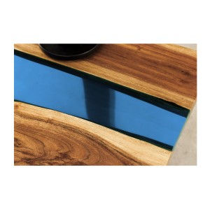 Zoom sur la résine Epoxy de la table basse LAGUNA 110cm