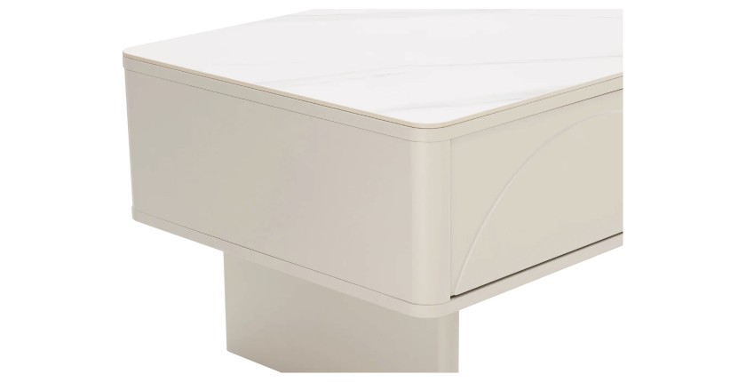 Zoom sur le coin de la table basse MIYA blanche