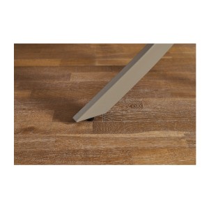 Zoom sur le pieds de la table ronde ARAVIS 120cm beige
