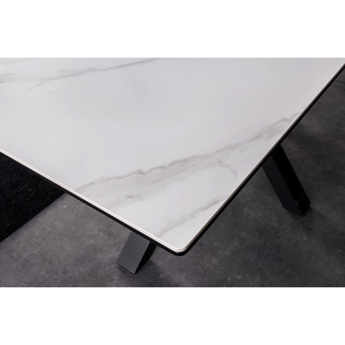 Zoom sur le coin de la table LITHOS blanche extensible 160-200cm