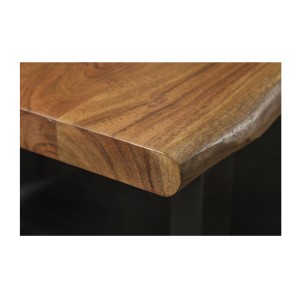 Zoom sur l'arrondi du bord de la table ARKAYA 180cm en bois d'acacia avec pieds en U chromés