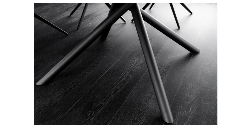 Zoom sur les pieds de la table ronde OPHIRA extensible 120-160cm blanche