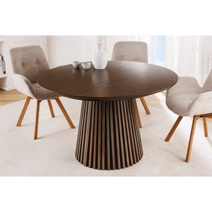 Table extensible KANOVA 120-160-200cm en bois foncé mise en situation