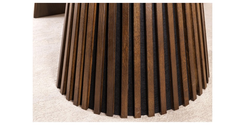 Zoom sur les détails des pieds de la table extensible KANOVA 120-160-200cm en bois foncé