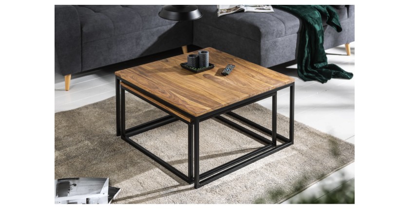 Tables basses gigognes NERA aspect bois empilées