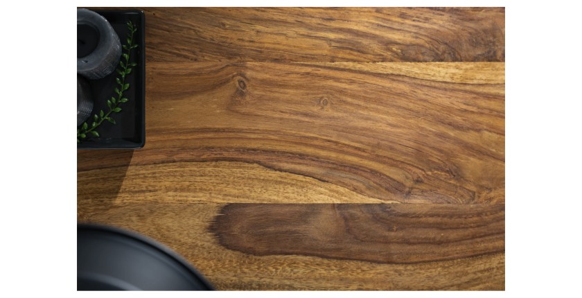 Zoom sur la matière du plateau des tables basses gigognes NERA aspect bois